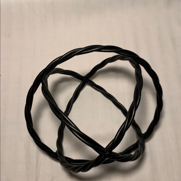 Black Home Décor - Picture 2 of 2